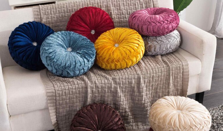 Decor, Accessories and Throw Pillows
