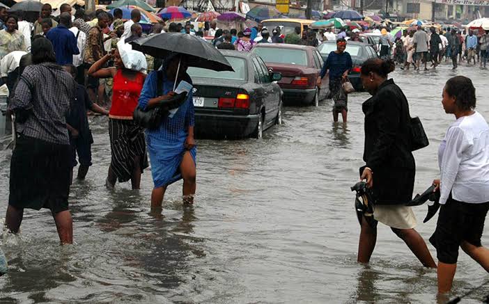 How to Survive Lagos Rain Without Losing Your Mind or Steeze 