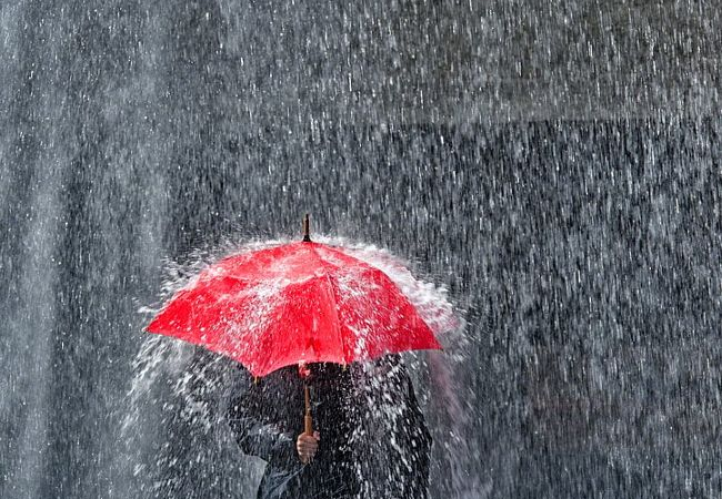 No Go Fall Sick: Dressing Tips for Nigeria’s Rainy Days